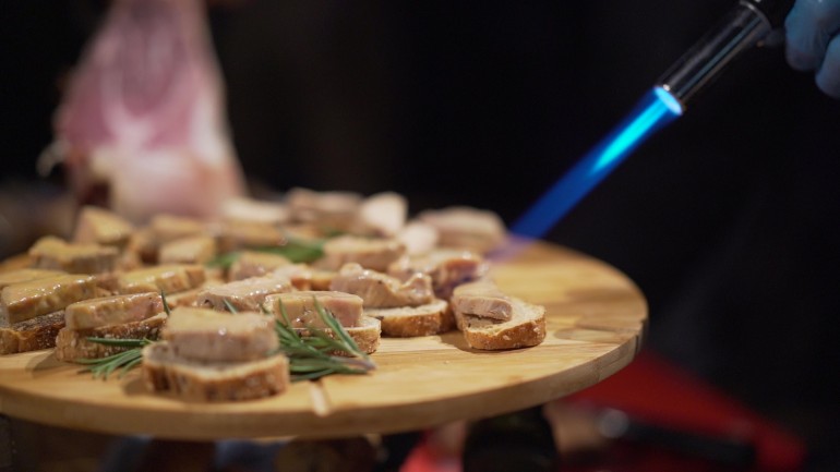 <br />
<b>Warning</b>:  Undefined global variable $_SESSION in <b>/home/blenderproductio/public_html/novosti.php</b> on line <b>143</b><br />
<br />
<b>Warning</b>:  Trying to access array offset on null in <b>/home/blenderproductio/public_html/novosti.php</b> on line <b>143</b><br />
Fotografiranje eventa Zvona Catering 25 godina.